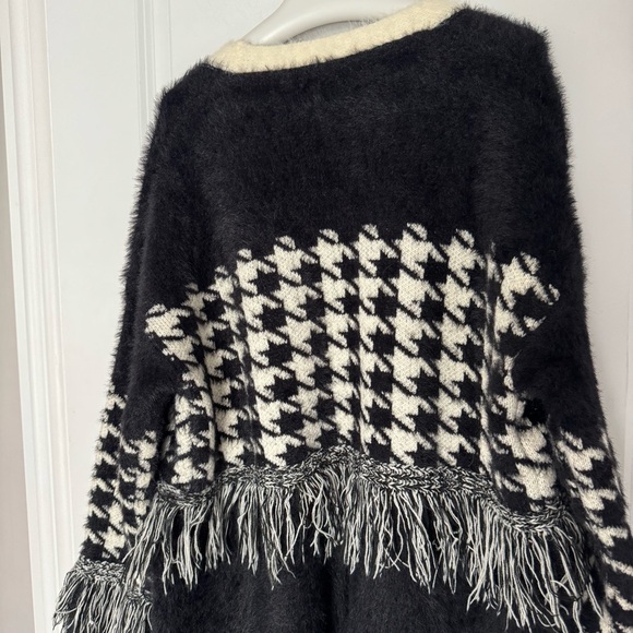 ESQUALO Fuzzy Houndstooth Print Cardigan size M - Picture 8 of 9